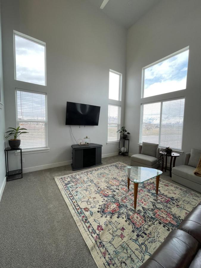 Brand New 3-Beds Stylish Entire House At Lehi Villa Luaran gambar