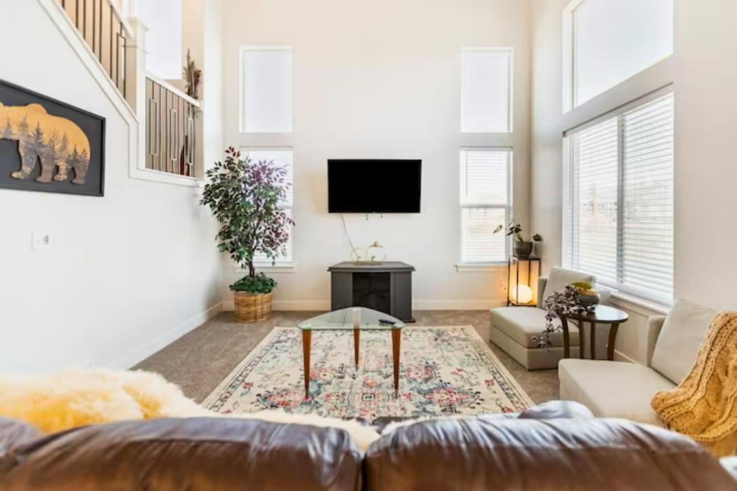 Brand New 3-Beds Stylish Entire House At Lehi Villa Luaran gambar